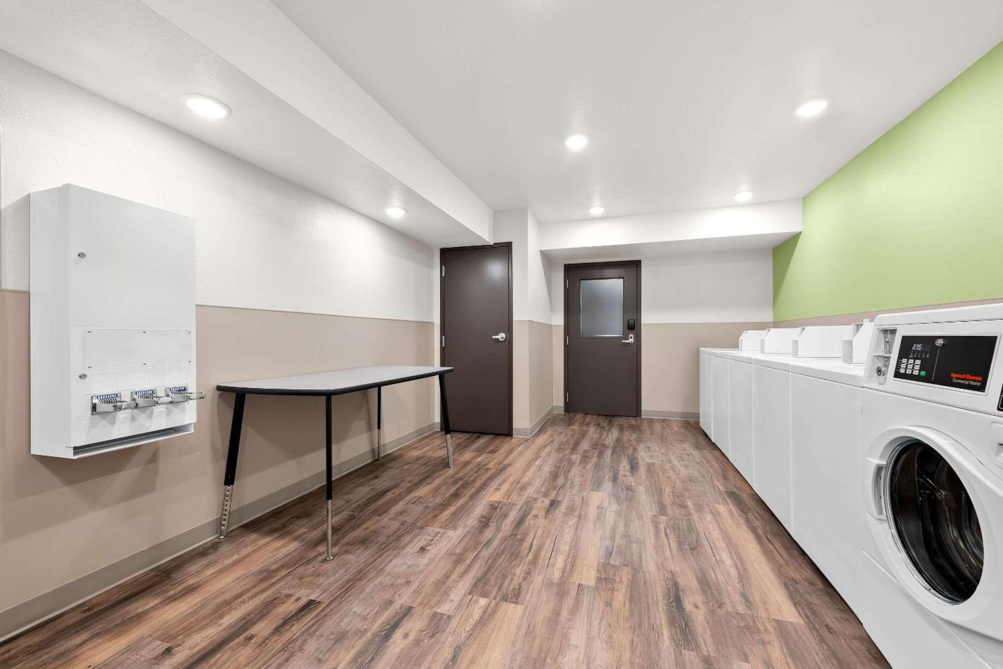 Woodspring Suites Huntsville - Research Park Extérieur photo